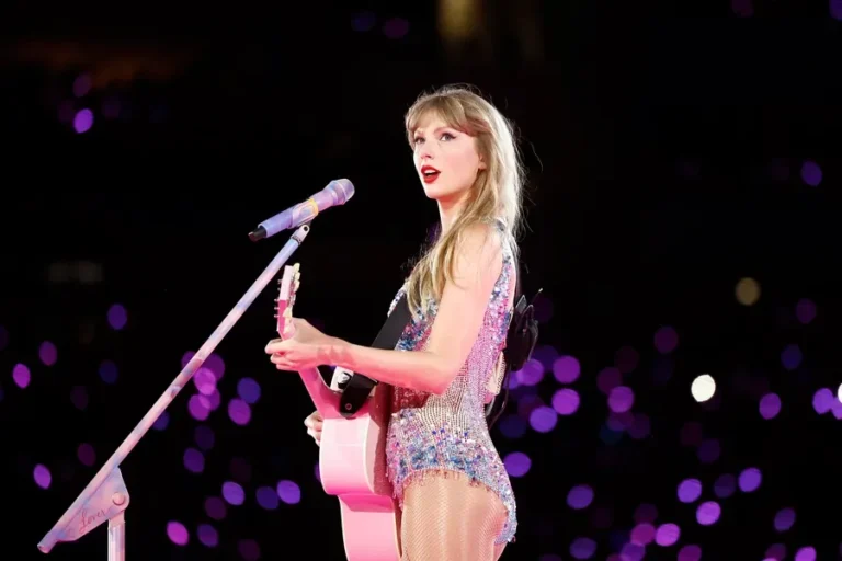 Taylor Swift performing on stage net worth 2026
