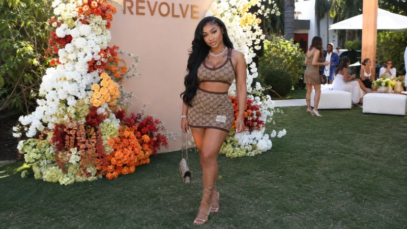 Ari Fletcher net worth style photo