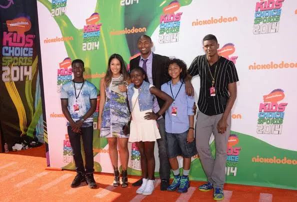 Ron Artest net worth family photo